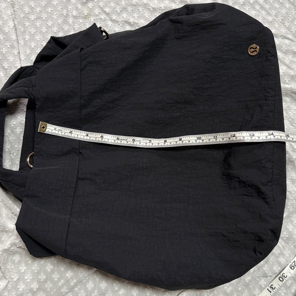 Lululemon On My Level Bag - Picture 12 of 14